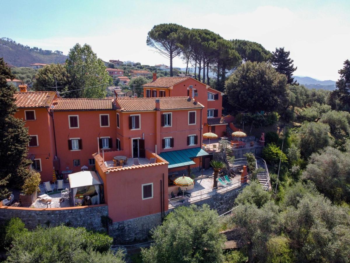 Casale Belvedere "Il Melograno" Massarosa Exterior photo